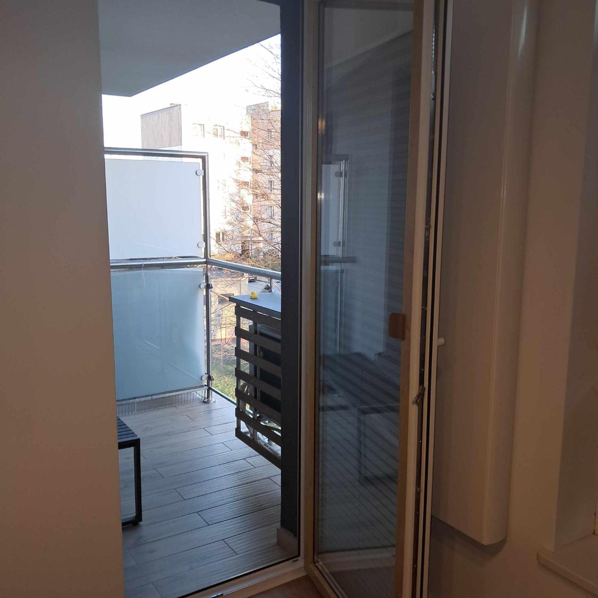Apartament Julia 1-4 Os Starowapiennikowa 42A Z Balkonem Ze Sniadaniem Kontynentalnym Kielce Luaran gambar